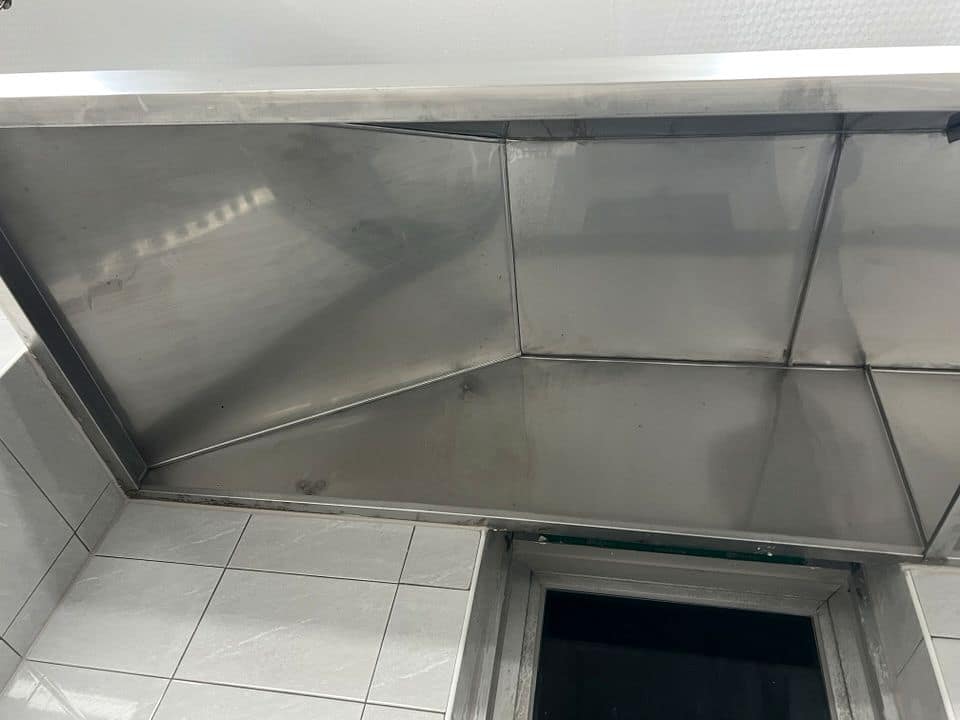 청설모 토탈케어 주방 후드 세척 후, 스테인리스 표면 회복
